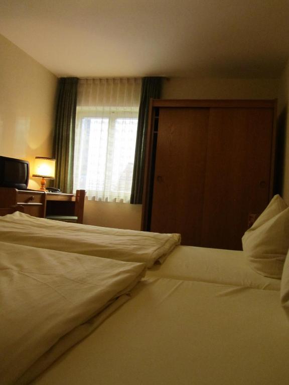 Hotel Gasthof Humplbrau Wolfratshausen Quarto foto